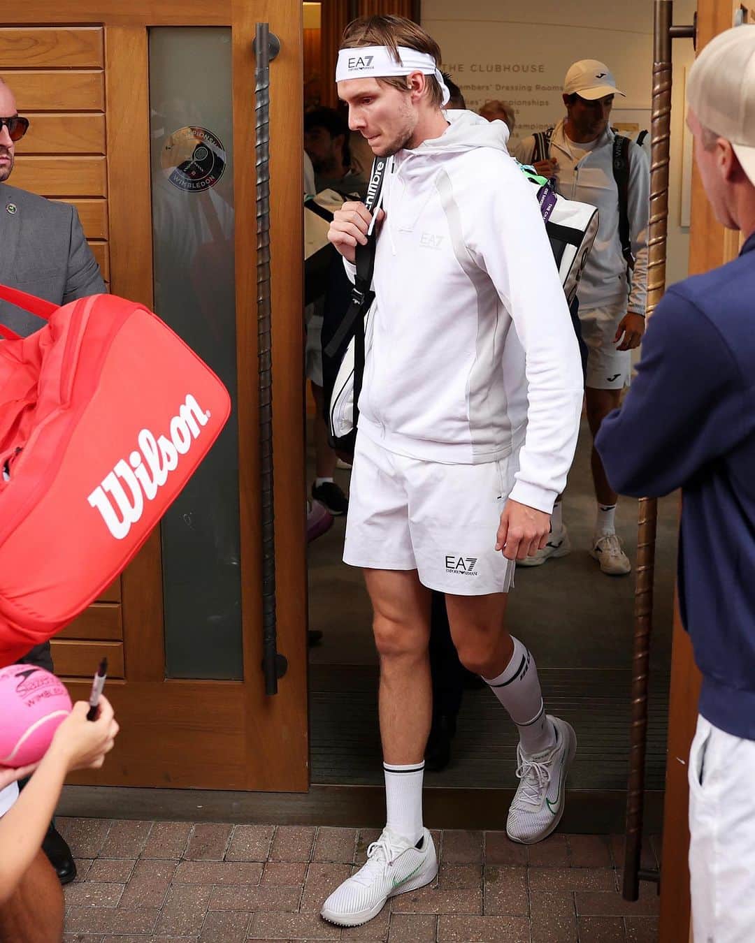 ATP World Tourさんのインスタグラム写真 - (ATP World TourInstagram)「Day ☝️ flicks 📸   @wimbledon | #Wimbledon」7月4日 7時11分 - atptour