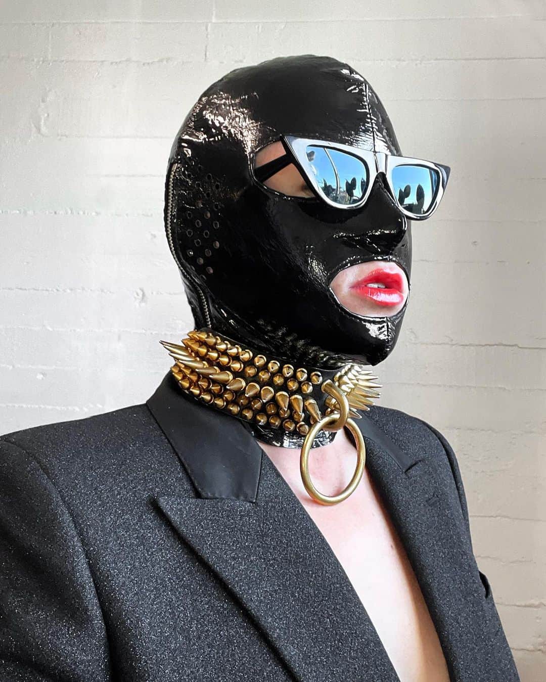 ZANA BAYNEのインスタグラム：「The Cleopatra Choker ✨」