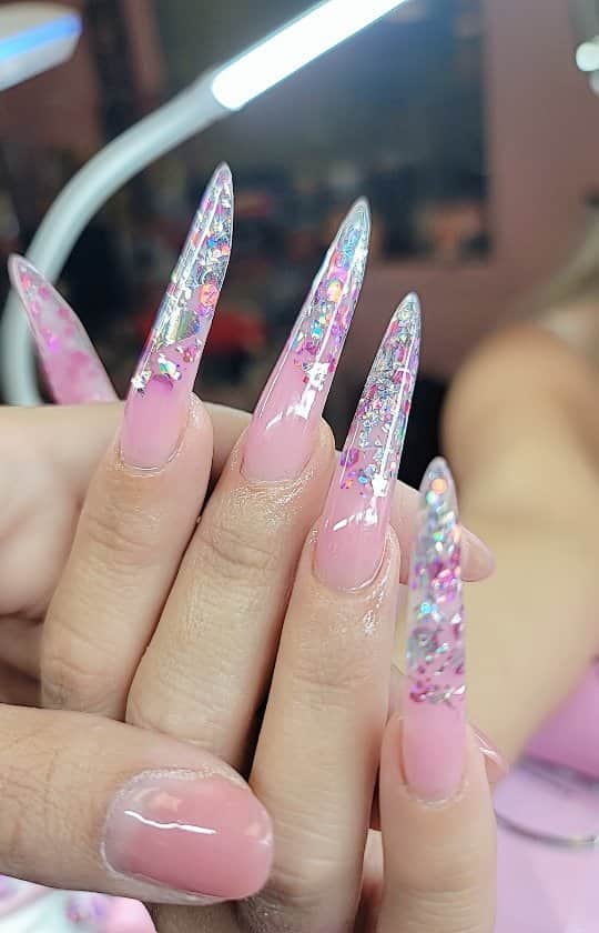 Max Estradaのインスタグラム：「Enailcouture.com happy 4th of July sale is here ♡ promo code: usa23 and save 25% off your entire purchase! Enailcouture.com new hologram power gel,  unicorn chrome pigments magic gel☆ one coat over any color for a dazzling effect♡ Enailcouture.com new 123go bubble gum gel,  solid glue gel♡ vegan and Hypoallergenic.  Made in America 🇺🇸The moment so many have been waiting for is finally here! Enailcouture.com 123go maximum square is the longest flat boxy square pre made full coverage gel nail in the game. We also dropped xs sculpture square and magical ice hologram stickers☆Enailcouture.com 123go 5XL Coffin nails are the longest full coverage pre made gel nails in the world. They are EVERYTHING, made in America.Enailcouture.com new product drop ♡!~ 123go diy gel and our new charm nail stickers 😍Enailcouture.com made in American ♡!~Enailcouture.com 123go pre made gel nails are the game changer !~ perfect nails every time with no smells or dust!~ long lasting and easy removal , made in America! Enailcouture.com  #ネイル #nailpolish #nailswag #nailaddict #nailfashion #nailartheaven #nails2inspire #nailsofinstagram #instanails #naillife #nailporn #gelnails #gelpolish #stilettonails #nailaddict #nail #💅🏻 #nailtech#nailsonfleek #nailartwow #네일아트 #nails #nailart #notd #makeup #젤네일  #glamnails #nailcolor  #nailsalon #nailsdid #nailsoftheday Enailcouture.com」
