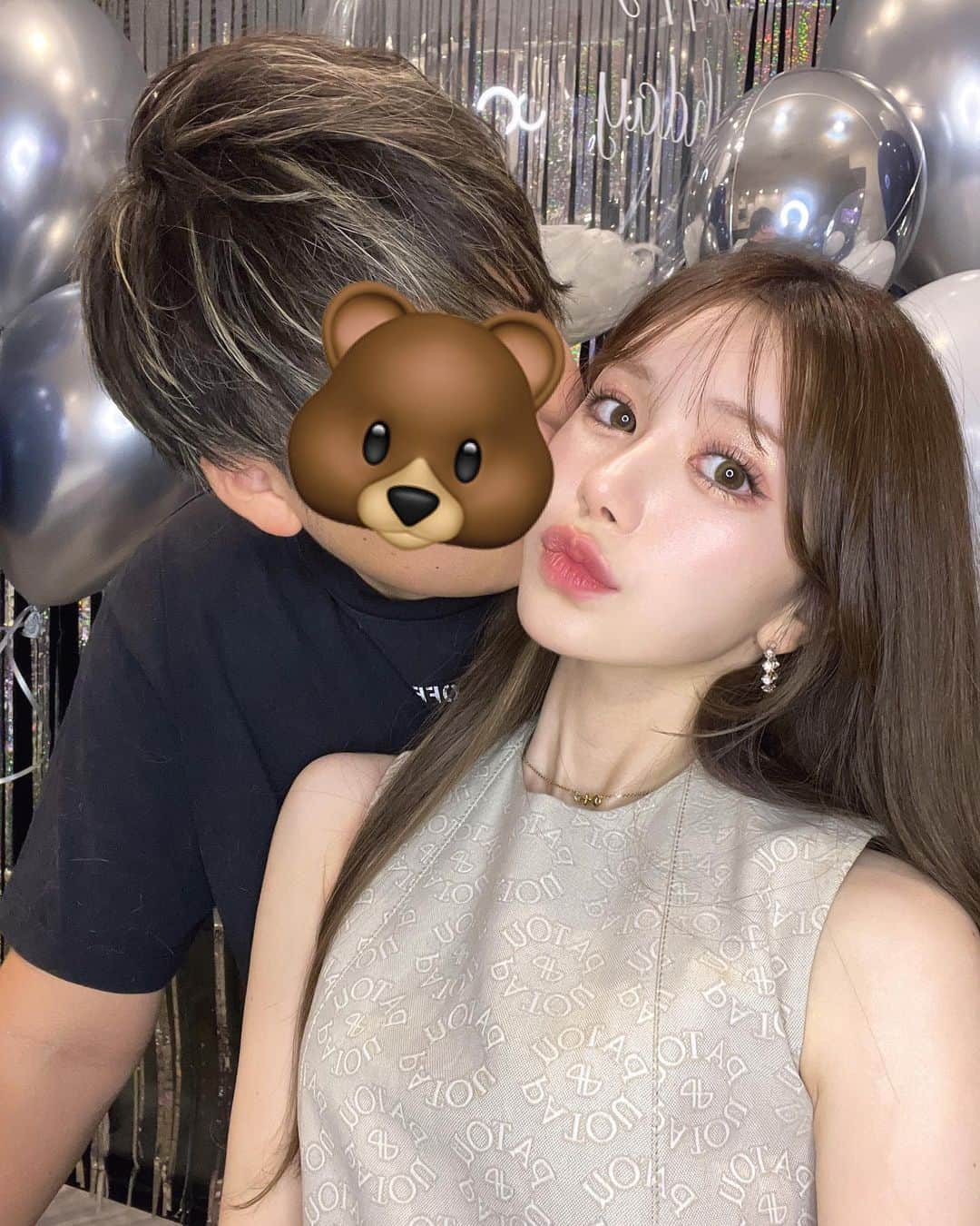 SHIZUさんのインスタグラム写真 - (SHIZUInstagram)「26さいおめっとさん🐻 今年はちょーーーっと痩せて健康的になろうね😂  わんにゃんこたちと仲良くまったり穏やかに健やかに過ごせるのが1番！ そのためにお互い仕事も頑張ろうね💪」7月4日 9時12分 - sh_11_zu