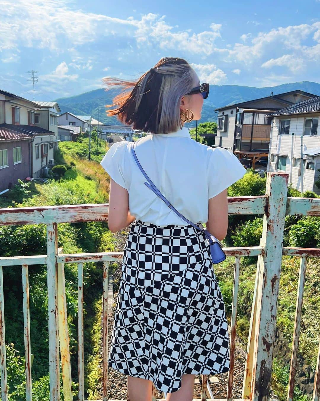 梅谷安里さんのインスタグラム写真 - (梅谷安里Instagram)「🌱🗻🍚🥰🐮 先週末は初めましての岩手県へ✈️ 緑と山に囲まれて 美味しいものを食べてのんびり デトックス&リフレッシュされた♡ #なにもないのがいいところ  #田んぼアート #大谷くんいた #旅の目的は🤭 #カッパ探し #ではなく#グルメ旅 #岩手」7月4日 9時50分 - anriworld