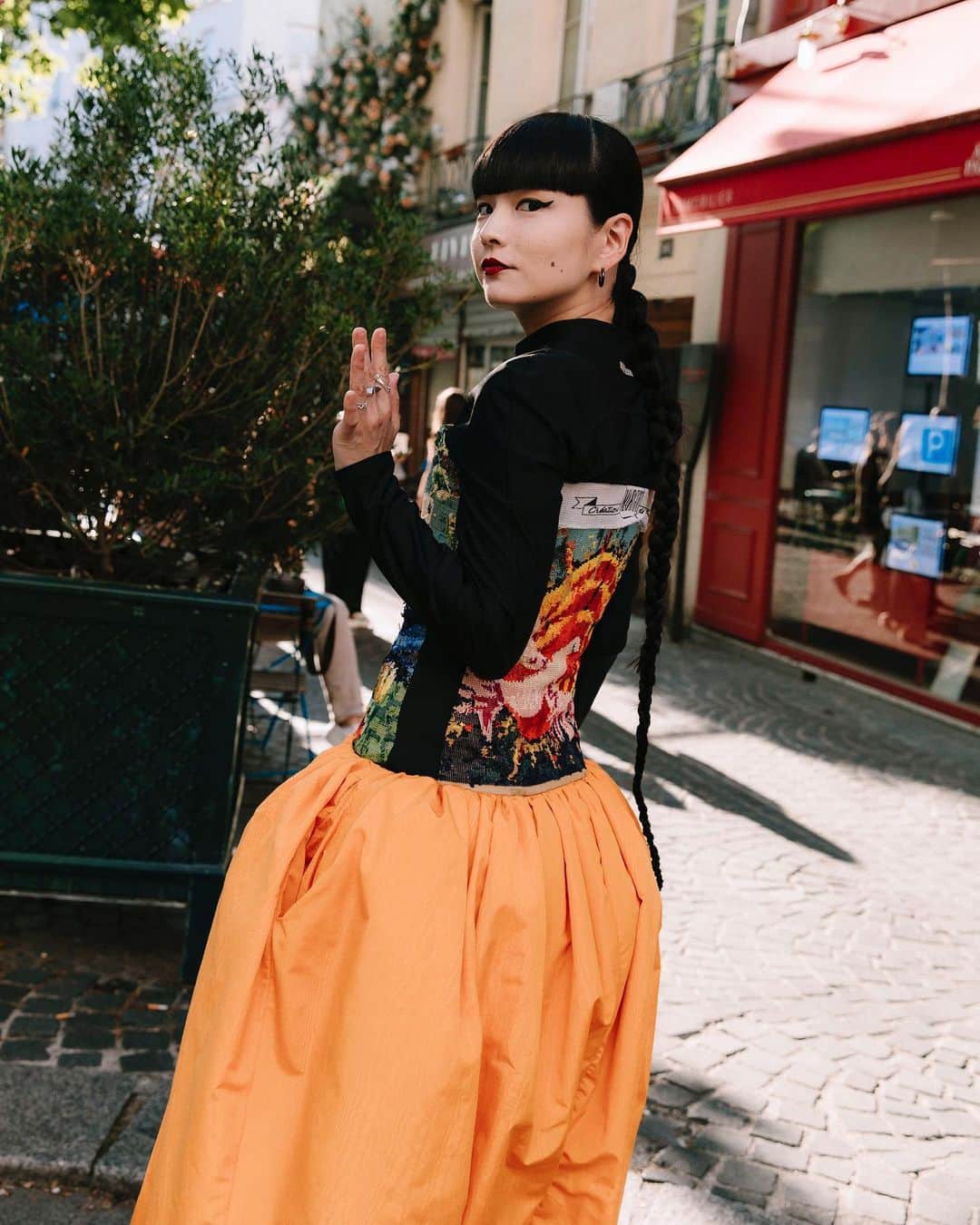 のインスタグラム：「🧡🖤」
