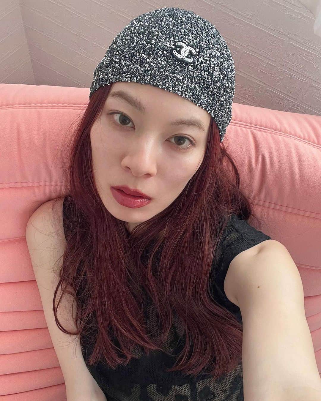 のインスタグラム：「CHANEL Haute Couture Collection 7/4 (火) 日本時間 21:00 〜 ❤️  @chanelofficial #CHANELHauteCouture」