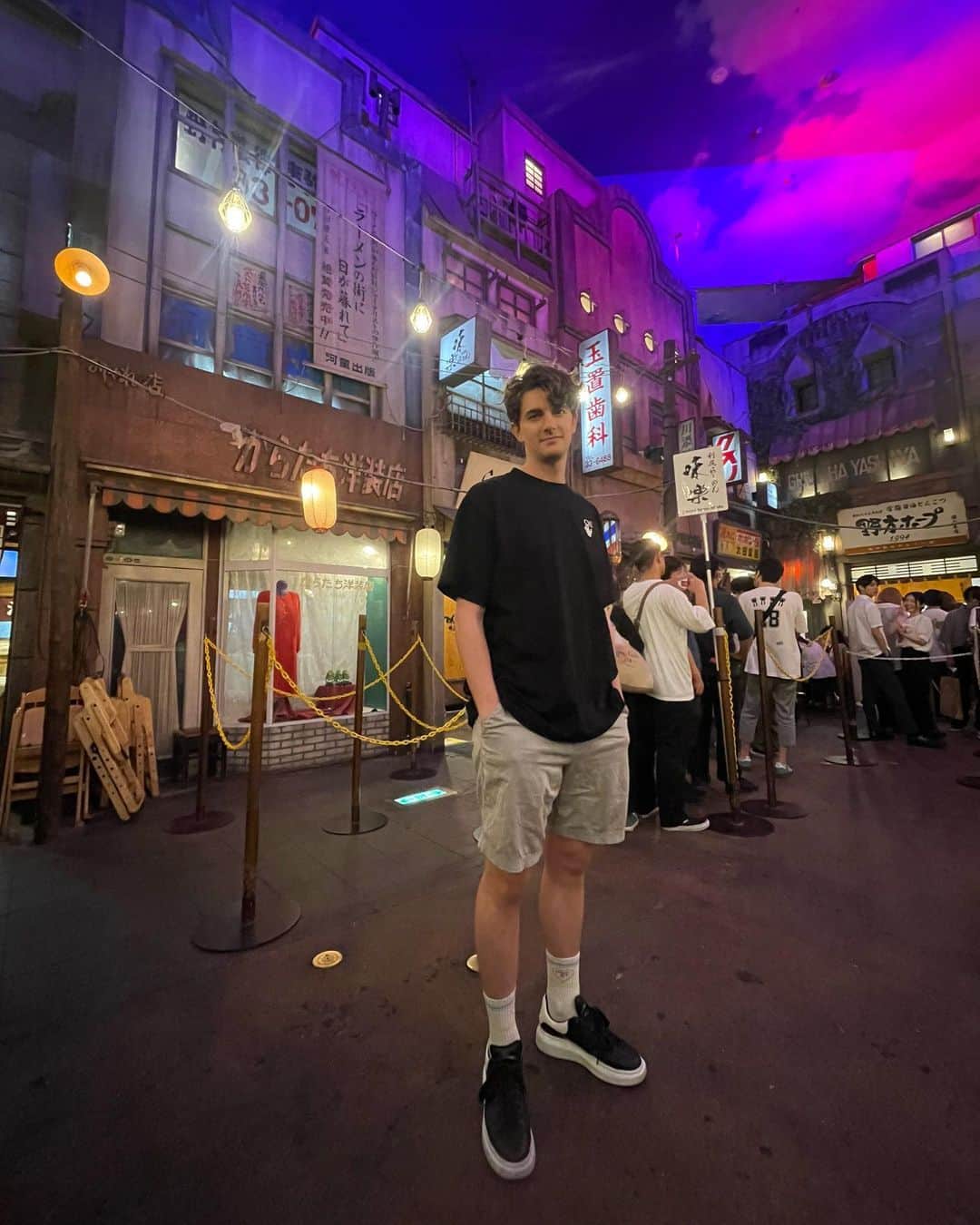 ティモシー・コレトのインスタグラム：「🍜」