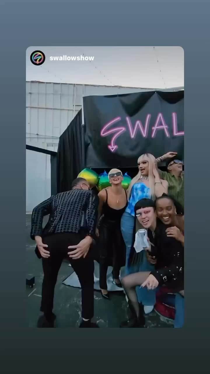 Aya Satoのインスタグラム：「BEST 🌈🖤👽🫶🏻👽🖤🌈  I’m so happy to be a part of this project  and blessed that I have this amazing family 🖤🖤   I can’t tank enough for this…. I’m too happy that I have them in my life … 🖤👽🥲👽🖤 @swallowshow @courtneyscarr  @carlenabritch @lunamonkiki @ajaholloway_ @dexrated @kmaher56 @abianneoliver2 @manaikeda104 @tori_kent_  @iamgerranreese  @theofficialmiastarr  @mikeypesante @jtodddodd」