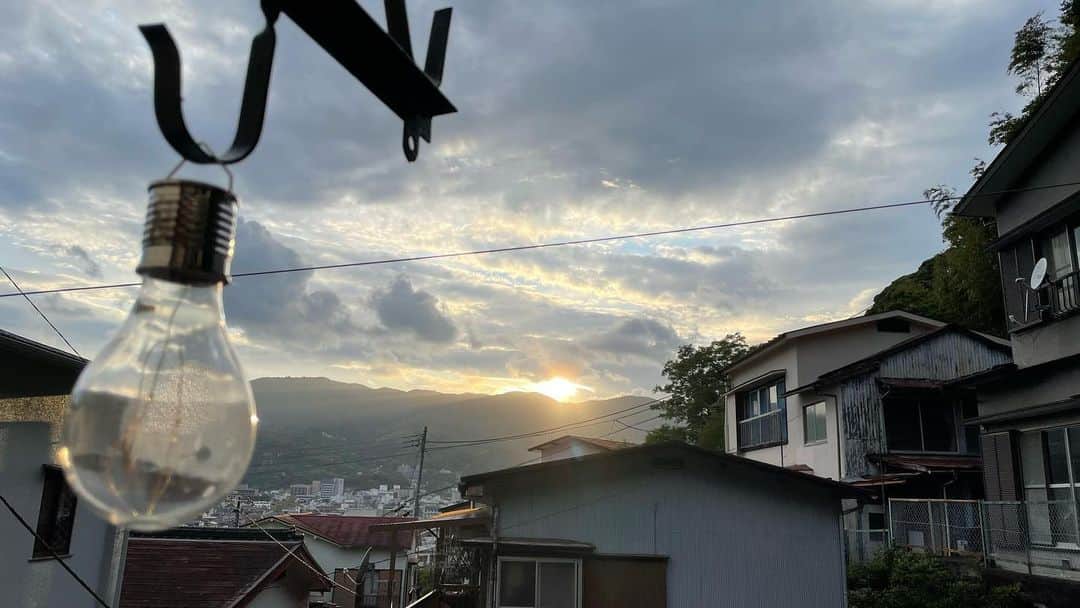 さんのインスタグラム写真 - (Instagram)「毎日変わる景色たち。伊東の空は広い。  #伊東市 #伊東の暮らし #伊東のいいとこ #わたしといとうと #いまそら #自然のある生活  #ito #izu #sky」7月4日 12時12分 - fujimoriai
