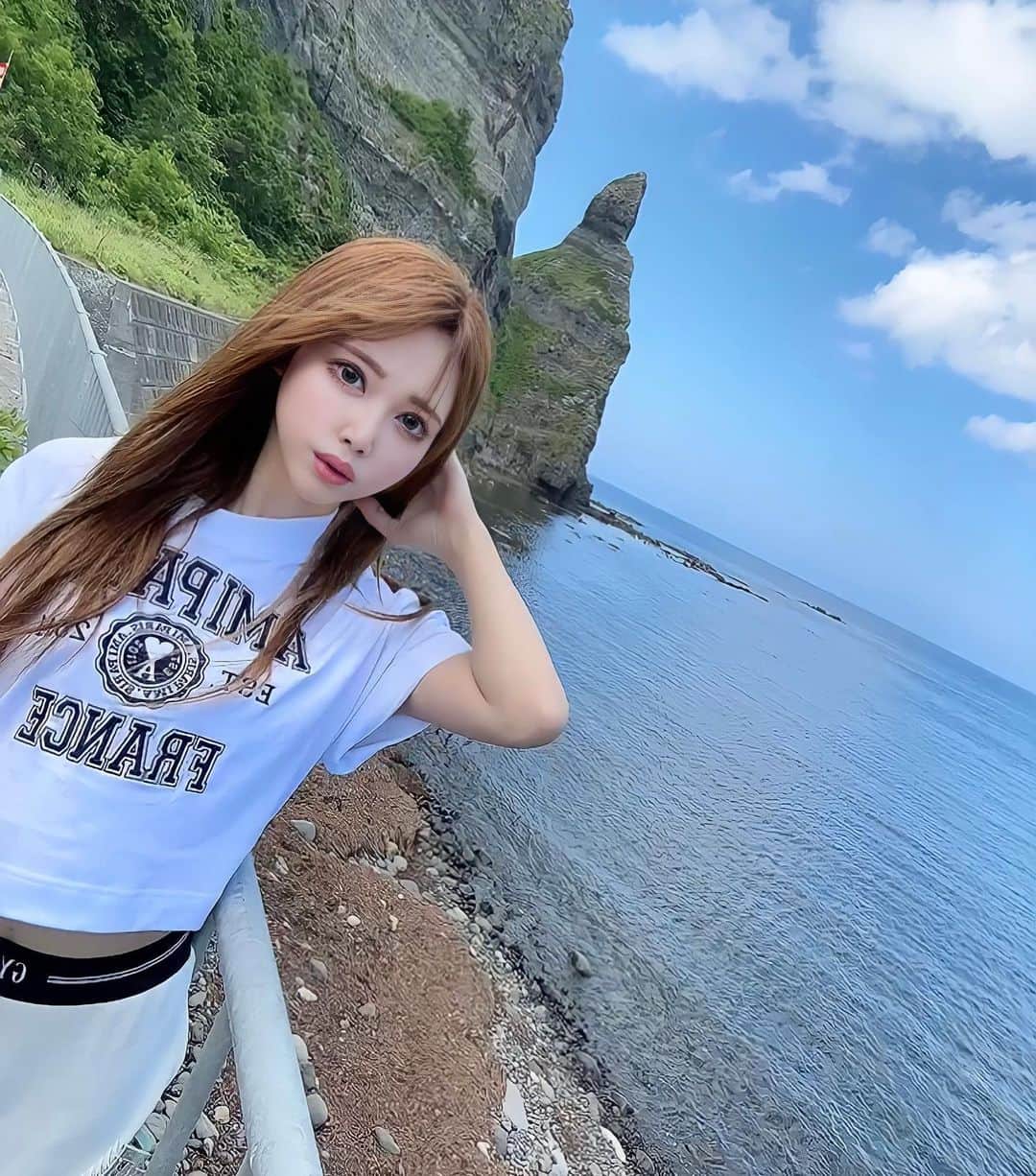 北山美奈のインスタグラム：「セタカムイの伝説…みたい🌊  #バルセロナグループ #ラウンジ凛 #札幌 #すすきの #ススキノ #キャバクラ #キャバ嬢 #キャバクラ嬢 #ニュークラブ #ニュークラ #ニュークラ嬢 #キャバ #ラウンジ #ラウンジ嬢 #ガールズバー #ホステス #すすきのキャバクラ #すすきのキャバ嬢 #すすきのグルメ #札幌旅行 #美人 #美女 #可愛い #可愛い女の子 #いいね返し #銀座 #六本木 #積丹半島 #積丹ブルー #セタカムイ」