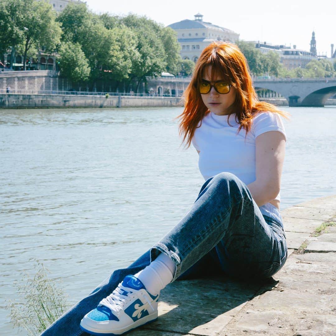 イレブンパリさんのインスタグラム写真 - (イレブンパリInstagram)「Sur les quais de paris 🫶🏼🙃  Votre spot préféré dans Paris ?   #eleven #elevenparis #newpost #new #newcollection #viral #fashion #streetwear #oversize #paris」7月5日 0時43分 - elevenparisofficial