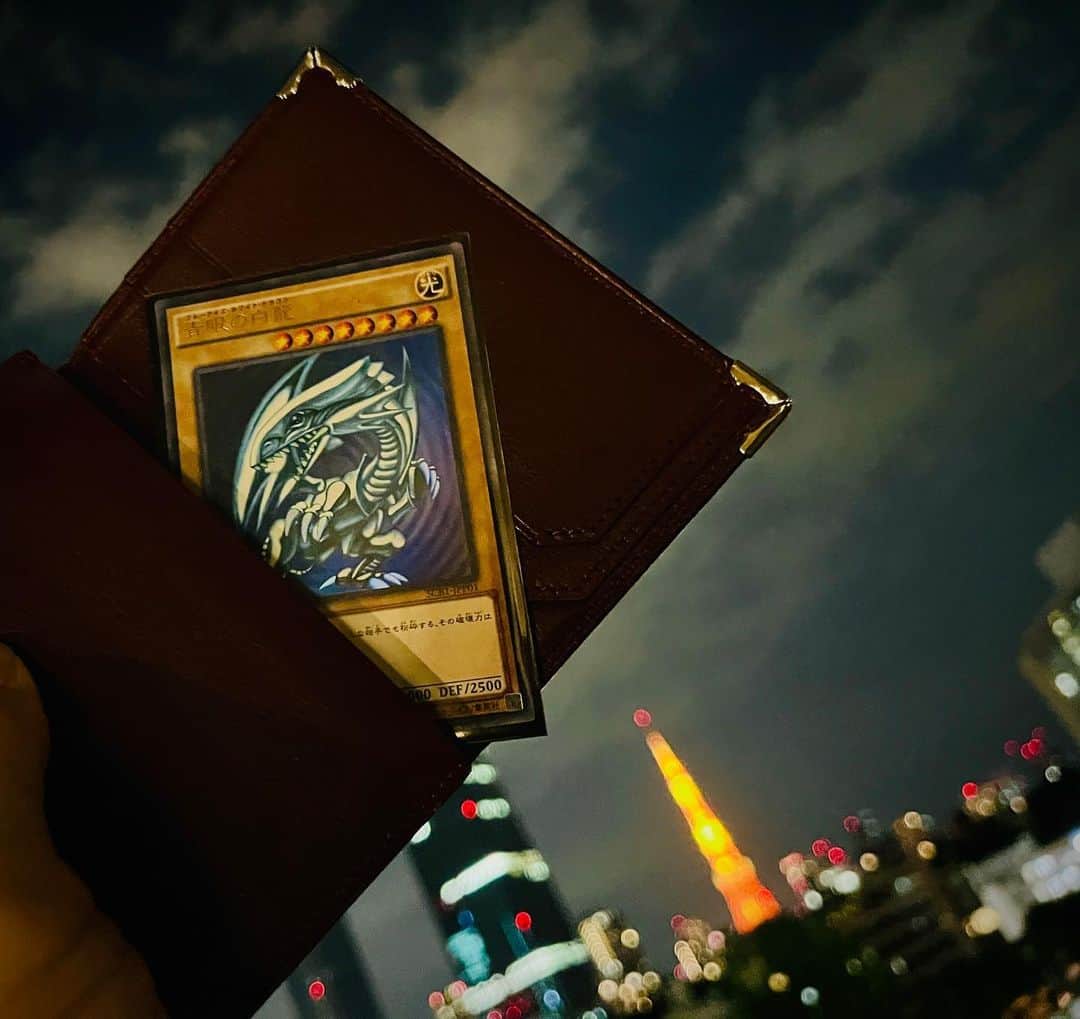 津田健次郎さんのインスタグラム写真 - (津田健次郎Instagram)「カードケースにはいつも  ブルーアイズホワイトドラゴン！」7月4日 23時19分 - 2_da_ken