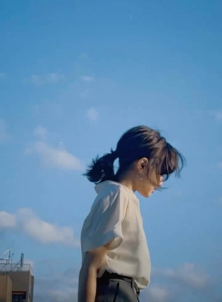 ジングルワンのインスタグラム：「： 謝謝生活中所有的愛，我很滿足❤️  By @johnnylu.jpg」