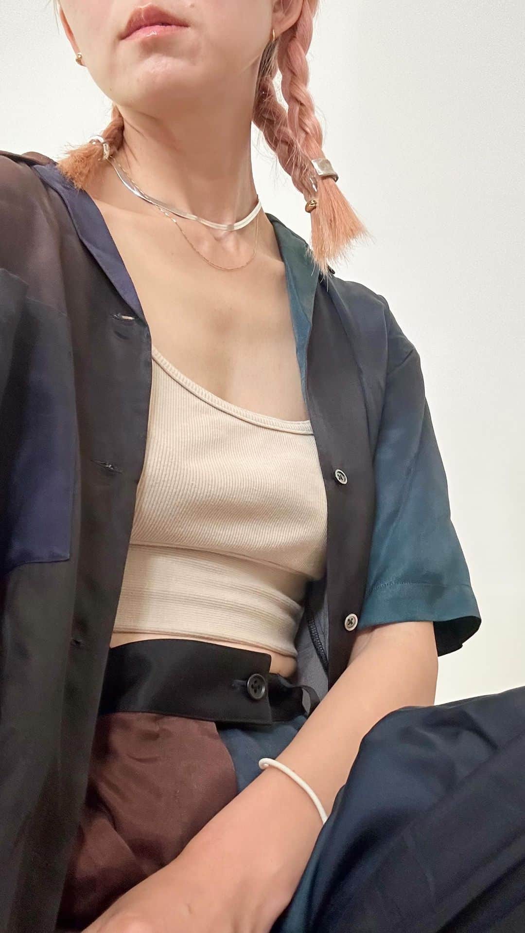 三苫愛のインスタグラム：「7.4 Insta Live コスメ開封ライブ❤️‍🔥」