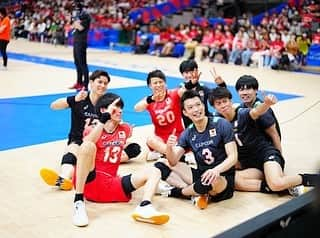 小川智大のインスタグラム：「誕生日沢山の方に祝って頂いて、嬉しいです！  沢山のメッセージありがとうございます！！これから目を通していきます！ちゃし！ " #ため年増えた #たいしとゆーき #山さん優しいから今日は先にシャワー浴びさせてくれる #嬉しい #ちゃし」