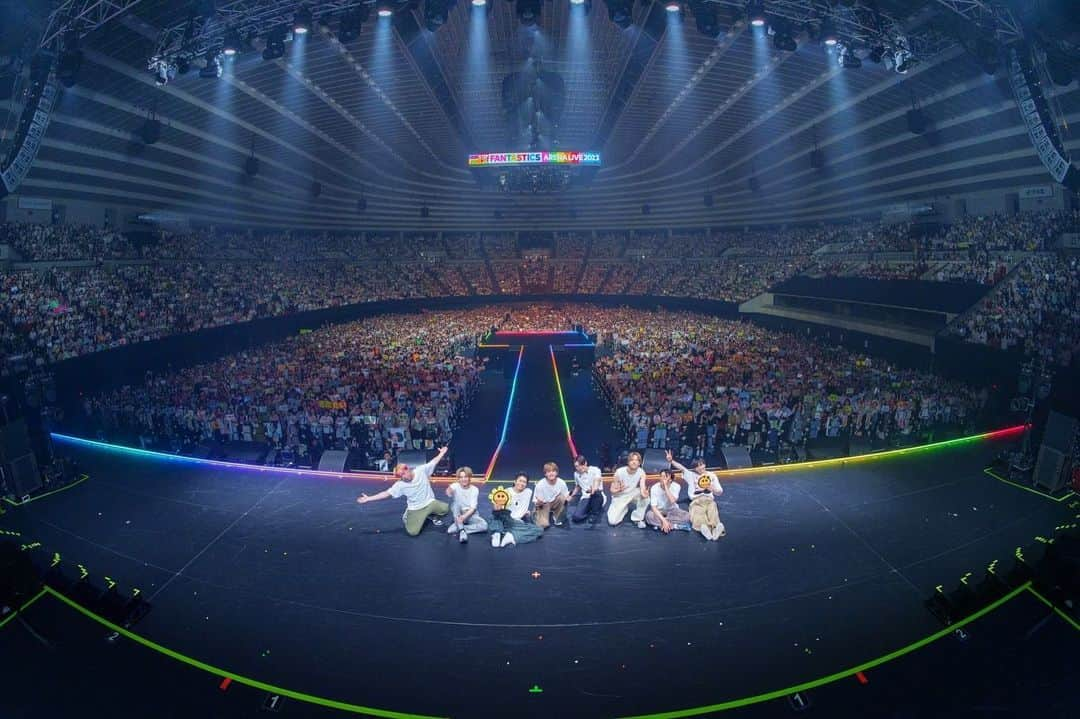 中島颯太さんのインスタグラム写真 - (中島颯太Instagram)「FANTASTICS in 大阪城ホール🏯  FANTASTICS ARENA LIVE 2023 "HOP STEP JUMP" 大阪初日🌻  半端なかったです😭🔥  夢がまた一つ叶いました！！ 地元、、🔥  ありがとうございました！！  #FANTARO 🌻 明日も楽しむぞぉ！！  #FANTASTICS #中島颯太」7月4日 23時36分 - sotanakajima_official