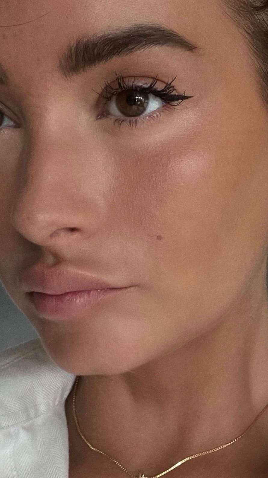 テイラー・ラシェのインスタグラム：「just added so many new items (link in bio)🕊️」