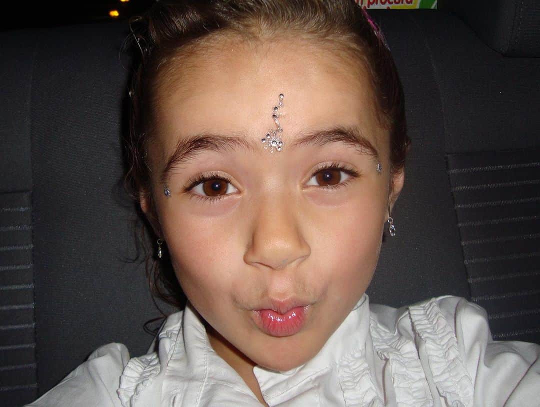 Maisa Silvaのインスタグラム：「Novah foto do perfil  * –* XD ashuashaushau me sentindo em... 2006!」