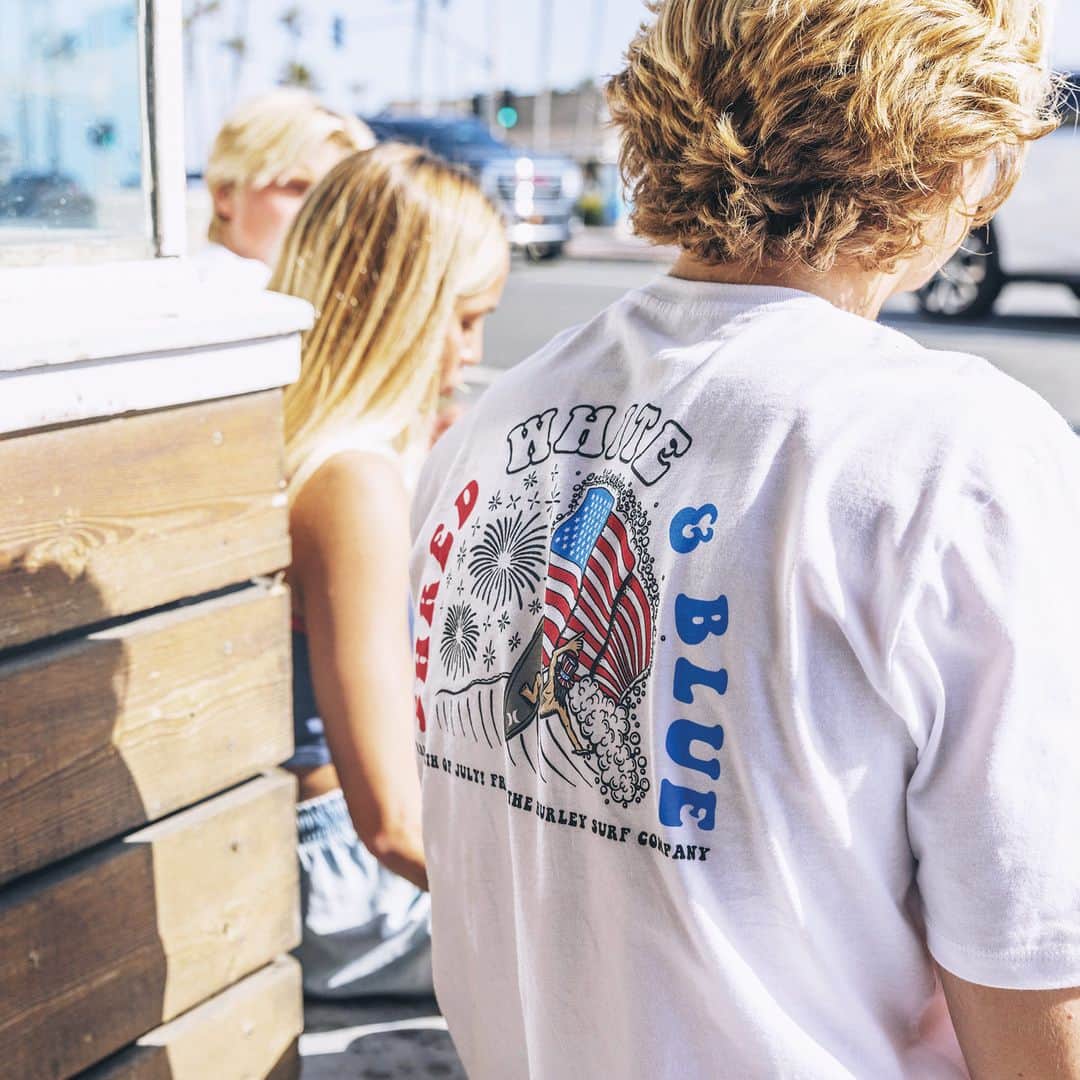 hurleyさんのインスタグラム写真 - (hurleyInstagram)「HAPPY FOURTH FROM OUR SQUAD TO YOURS! ⚡️🇺🇸⚡️」7月5日 0時06分 - hurley