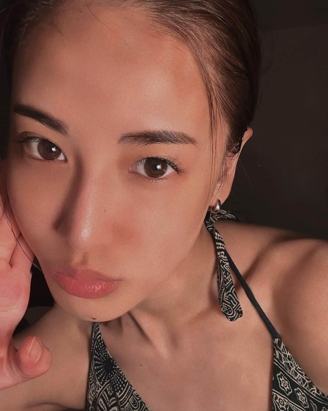 藤井夏恋のインスタグラム：「ขอบคุณครับ🐘🪷 タイのスイーツ、ロティ大好き！ （ロティって打ったら、🫓この絵文字出てきた！？え、これなの？w）」
