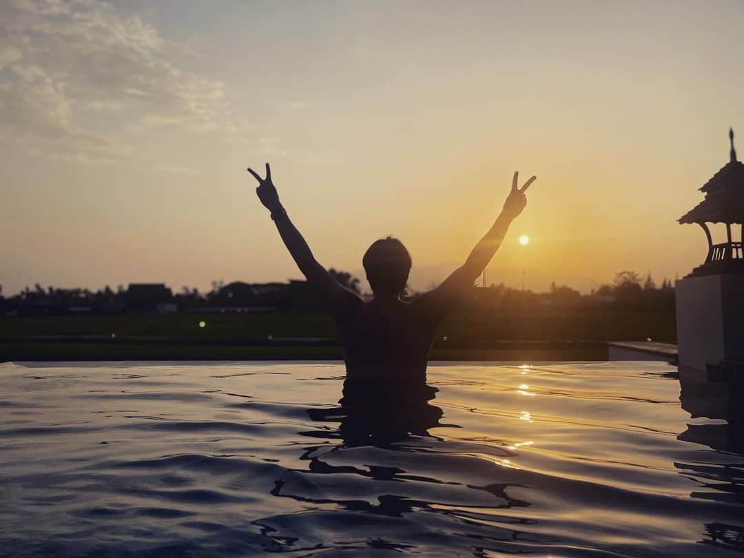 リュ・スヨンのインスタグラム：「🌞💦😃」