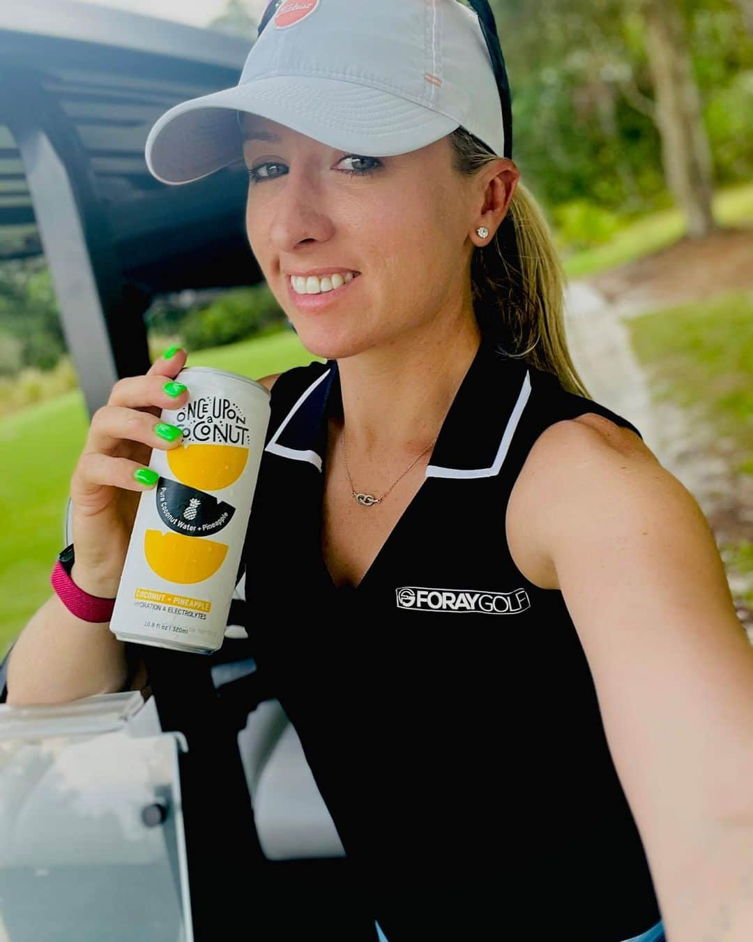 ジョディー・エワート・シャドフのインスタグラム：「GIVEAWAY ALERT 🌴   Enter for a chance to WIN golf prizes and Once Upon A Coconut to commemorate Jodi's upcoming performance at the 2023 US Women’s Open! 🥥⛳️   🌟 PRIZE PACKAGE INCLUDES: 🌟 Autographed Jodi Ewart Shadoff Memorabilia 🖊️🏌️‍♀️ Once Upon A Coconut Gift Basket filled with delicious coconut treats 🎁🥥 Exclusive Once Upon A Coconut and Jodi Ewart Shadoff merchandise 👕🧢   🌴 HOW TO ENTER: 🌴  1️⃣ Follow link in bio to sign up!  2️⃣ Follow @onceuponacoconut and @jodi_ewart  3️⃣ Like and comment below, tagging 3 friends who would love this prize pack! 💬   📆 Giveaway ends in July 9!    The lucky winner will be randomly selected and announced on July 14. So make sure you're following us to stay updated!   🤞 Good luck, golf enthusiasts! Don't miss out on this incredible opportunity to win a prize pack that celebrates Jodi’s amazing accomplishment at the US Women’s Open. Let's cheer her on and indulge in the delightful coconut goodness from Once Upon A Coconut! 🎉🥥⛳️   📣 This giveaway is not affiliated with or endorsed by the US Women’s Open or any associated organizations. Open to participants worldwide. Must be 18 years old to enter. Shipping costs will be covered.」