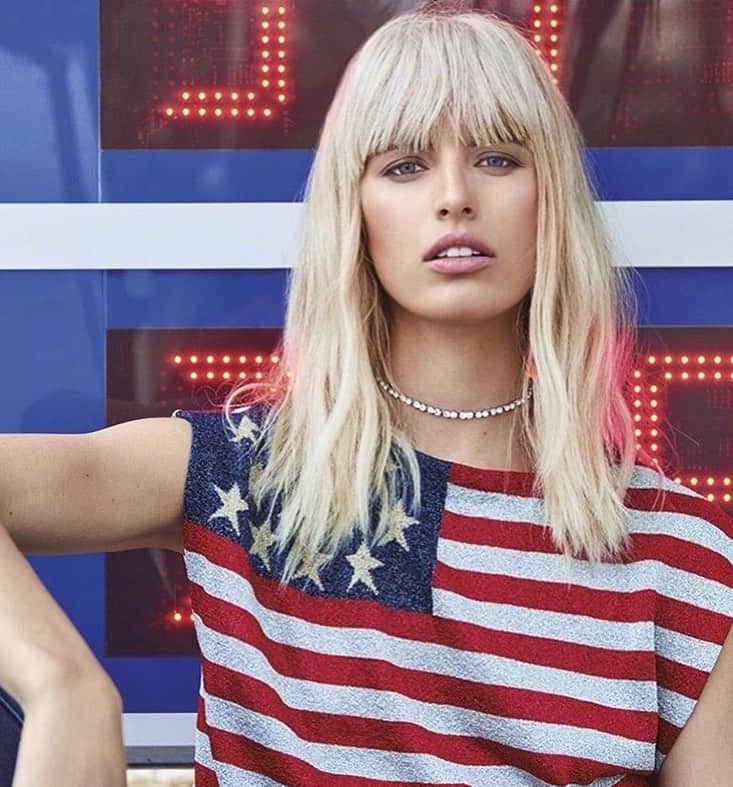 カロリナ・クルコヴァのインスタグラム：「Happy 4th of July!!! 🇺🇸🧨 Enjoy the day making memories with friends and family. 🤍」