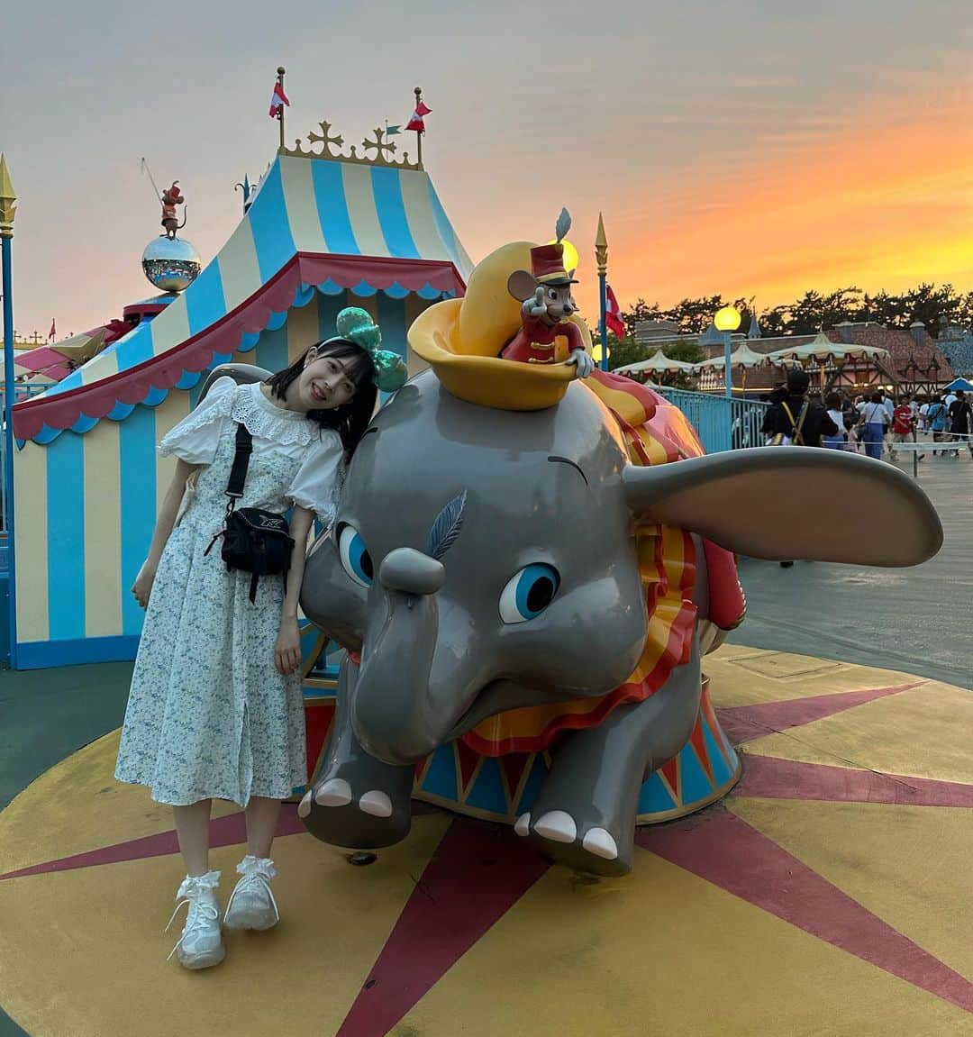 湯井のんさんのインスタグラム写真 - (湯井のんInstagram)「わーい の写真だよ❕#ディズニーランド  #ダンボ」7月5日 0時35分 - yinn_chance