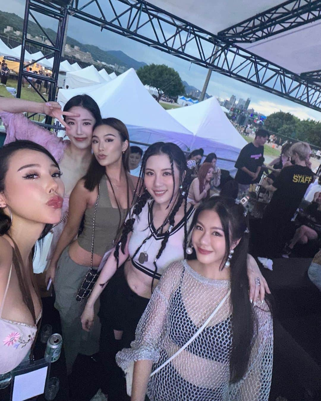 ヴァネッサみどりさんのインスタグラム写真 - (ヴァネッサみどりInstagram)「Happy day at @spaceportcarnival 🪐👽  大好きなK-hip hop にたくさん浸れた日でした🤭  Thank you @goldfishppa 🥺🩷」7月4日 15時50分 - midoritakechi