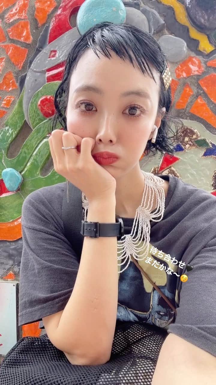 田中真奈美のインスタグラム：「みほちゃんとランチ❤️ ウサギ&かめはいつ行っても美味しい😋😋 前菜から最後まで美味しいってすごいな〜 . みほちゃんと久しぶりにゆっくり話せて楽しかった🎶 明日もお仕事頑張るぞ🧡🧡 . . . #福岡ランチ  #福岡美容師  #薬院ランチ」