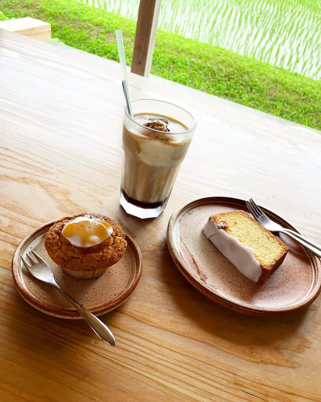 及川真夢のインスタグラム：「鹿児島県伊集院町のカフェ☕️  おすすめは塩キャラメルマフィン☺︎  #Dayscoffee #鹿児島カフェ」