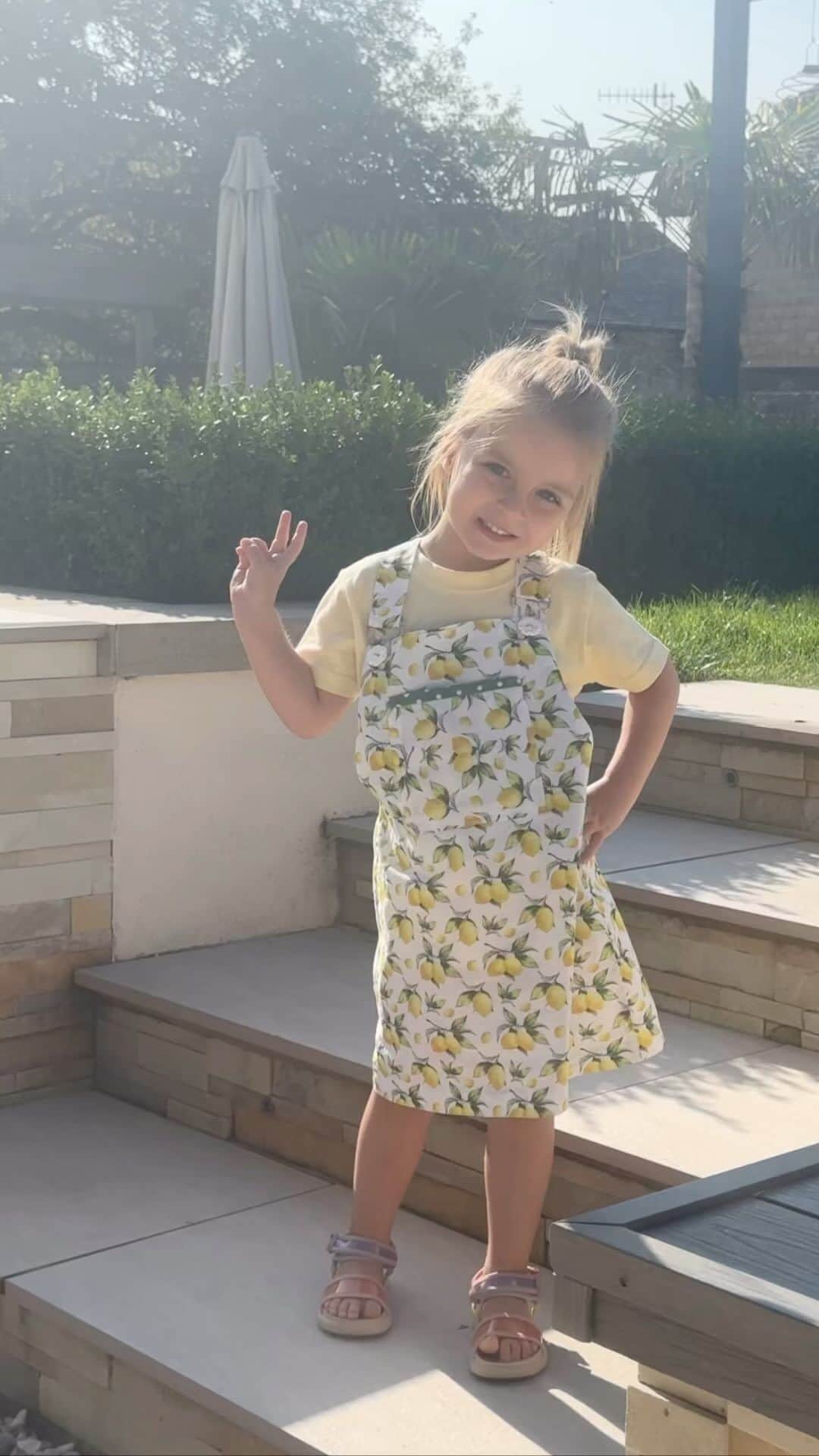 ジェマ・アトキンソンのインスタグラム：「Forever our song, forever perfect to me 🥰 Happy Birthday Mia! 4 wonderful years with you. My Birthday wish for you is that you continue to be the happy, kind, confident and caring little lady you are. I’m so proud to be your Mum. Enjoy your day little lady. We love you lots ❤️」
