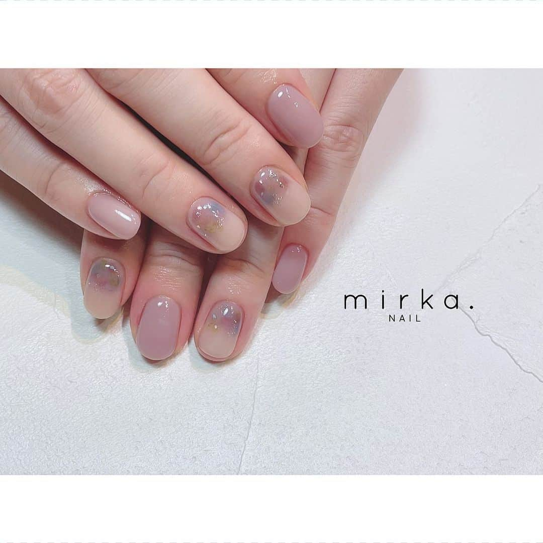 mirka. NAIL(ミルカネイル)さんのインスタグラム写真 - (mirka. NAIL(ミルカネイル)Instagram)「⁡ ⁡ ⁡ 紫陽花のイメージ𖧷 ⁡ ⁡ ⁡ ⁡ #mirkaおまかせネイル ⁡ ………………………………………………………… ⁡ ご予約、お問い合わせは LINE ID⇒ @mirka.nail (@含む)まで。 ⁡ ご新規様はハイライトの「ご案内」と「ご予約方法」を必ずお読みいただいてからご予約くださいますようお願いいたします。 空き状況や詳細はLINEの投稿からご確認ください。 ⁡ ⁡ ⁡ ⁡ #mirkanail#nails#nail#nailart#naildesign #ショートネイル#ネイルアート#ネイルデザイン#ネイル#大人ネイル#シンプルネイル#オフィスネイル#ニュアンスネイル#ナチュラルネイル#カジュアルネイル#ショートネイルデザイン#美甲#夏ネイル#夏ネイル2023 #プライベートサロン#プライベートネイルサロン#東京ネイルサロン#東京ネイル#江東区ネイルサロン#森下#清澄白河 ⁡#アジサイネイル#紫陽花ネイル」7月4日 17時53分 - mirka.nail