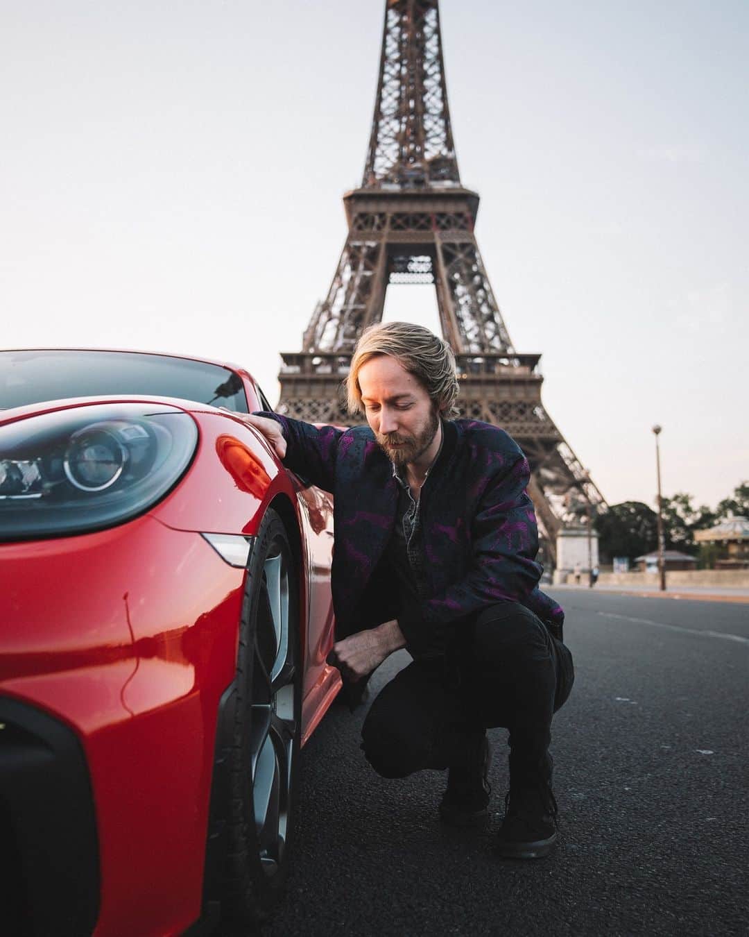 Porscheさんのインスタグラム写真 - (PorscheInstagram)「From Frankfurt to Le Mans via Paris in a Porsche. Together with @michelingermany we embarked on an epic road trip through the picturesque villages of western Germany and northern France, experiencing the sheer driving pleasure that these regions have to offer. From passing through the idyllic villages and vineyards of Champagne and soaking up the sweeping views from the Lighthouse Verzenay, to sampling the culinary delights of Michelin-recommended restaurants and hotels in Paris, this was a luxury adventure to remember. __ 718 Cayman GT4: Fuel consumption combined in l/100 km: 11,1 - 10,7 (WLTP); CO2 emissions combined in g/km: 251 - 242 (WLTP)  911 Targa 4S: Fuel consumption combined in l/100 km: 11,1 - 10,4 (WLTP); CO2 emissions combined in g/km: 252 - 236 (WLTP) I https://porsche.click/DAT-Leitfaden I Status: 07/2023」7月4日 18時00分 - porsche