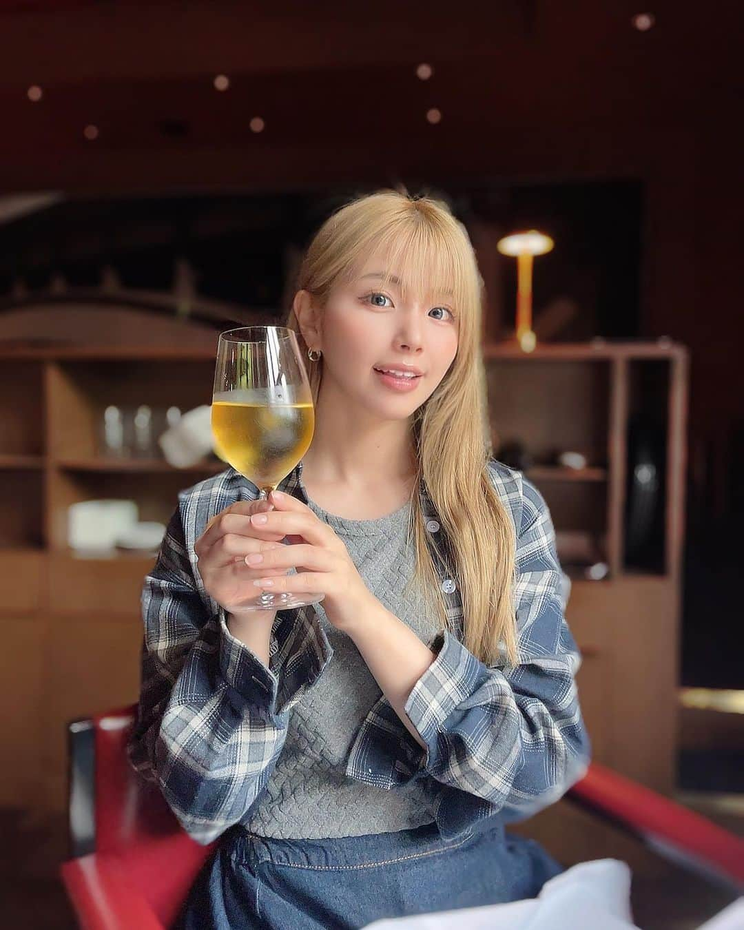 倉田瑠夏さんのインスタグラム写真 - (倉田瑠夏Instagram)「大阪で、お母さんと贅沢dinner😌🥂✨  大阪市内にこんなに広大なガーデンのあるロケーションでこんなにこだわり抜かれた美味しいご飯を堪能できるところがあるなんて...✨♡  本当に美味しくて素敵なお店だったので、お母さんもまたお父さんやお友達とも来たい♡と言っていました☺️💕  記念日やお誕生日のお祝いにもとってもいいお店だなぁと思いました🥂  関西の方や、関西に行った際は是非に♡  #thegardenorientalosaka #PR  #大阪グルメ #大阪ディナー #dinner #osaka #グルメ #イタリアン #ガーデンレストラン」7月4日 18時11分 - ruka.kurata