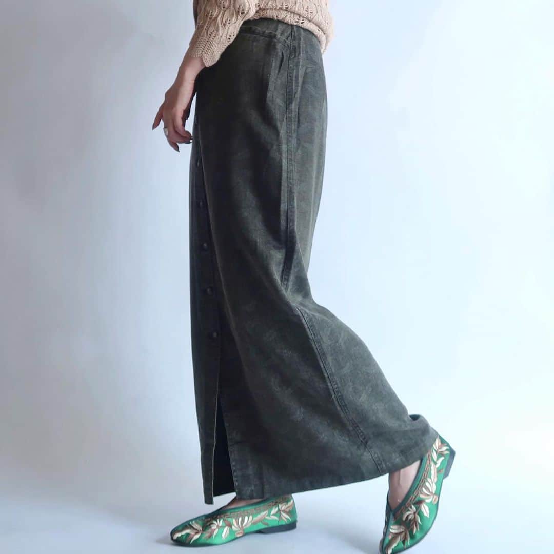 TheSunGoesDownさんのインスタグラム写真 - (TheSunGoesDownInstagram)「botanical front button long skirt  staff 154cm」7月4日 18時14分 - tsgd_tokyo