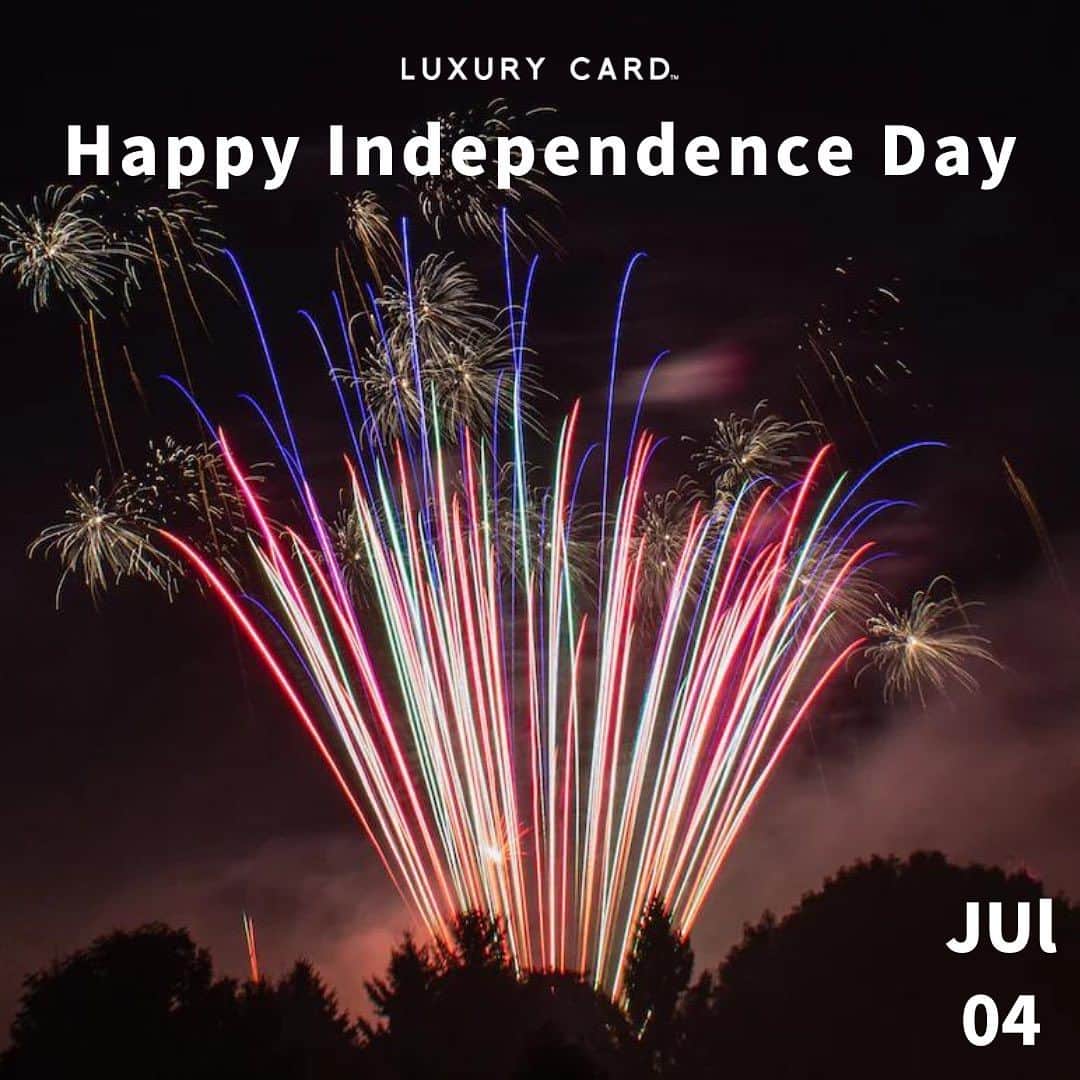 Luxury Card Japanさんのインスタグラム写真 - (Luxury Card JapanInstagram)「Happy 4th of July‼︎ 今日（7/4）は #アメリカ独立記念日 🇺🇸  アメリカでは各地で花火を上げてお祝いしたり、家族でBBQを楽しんだりします🎆🍖  もちろんLCでもアメリカでのダイニング優待が充実！ホノルルの「Hy’s Steak House」ではラグジュアリーアップグレード、 ニューヨークの「American Cut Downtown」（ステーキハウス）ではラグジュアリーリムジンの優待がございます！  日本でのおすすめは ・「ザ・ステーキハウス」 ・「EMPIRE STEAK HOUSE ROPPONGI」 ラグジュアリーアップグレードの優待がございます🍽️  今日はステーキを食べて一緒にお祝いしましょう🇺🇸  #independenceday  #4thofjuly  #happyindependenceday  #happy4thofjuly  #独立記念日 #アメリカ独立記念日  #花火 #BBQ #バーベキュー #hyssteakhouse  #hawaii  #americancut  #newyork  #newyorkcity  #steak  #steakhouse  #empiresteakhouse  #エンパイアステーキハウス  #エンパイアステーキハウス六本木  #ザステーキハウス  #ザステーキハウス六本木  #東京グルメ  #東京ステーキ  #ステーキ巡り  #おすすめステーキ  #人気ステーキ  #ラグジュアリーカード」7月4日 19時10分 - luxurycardjapan