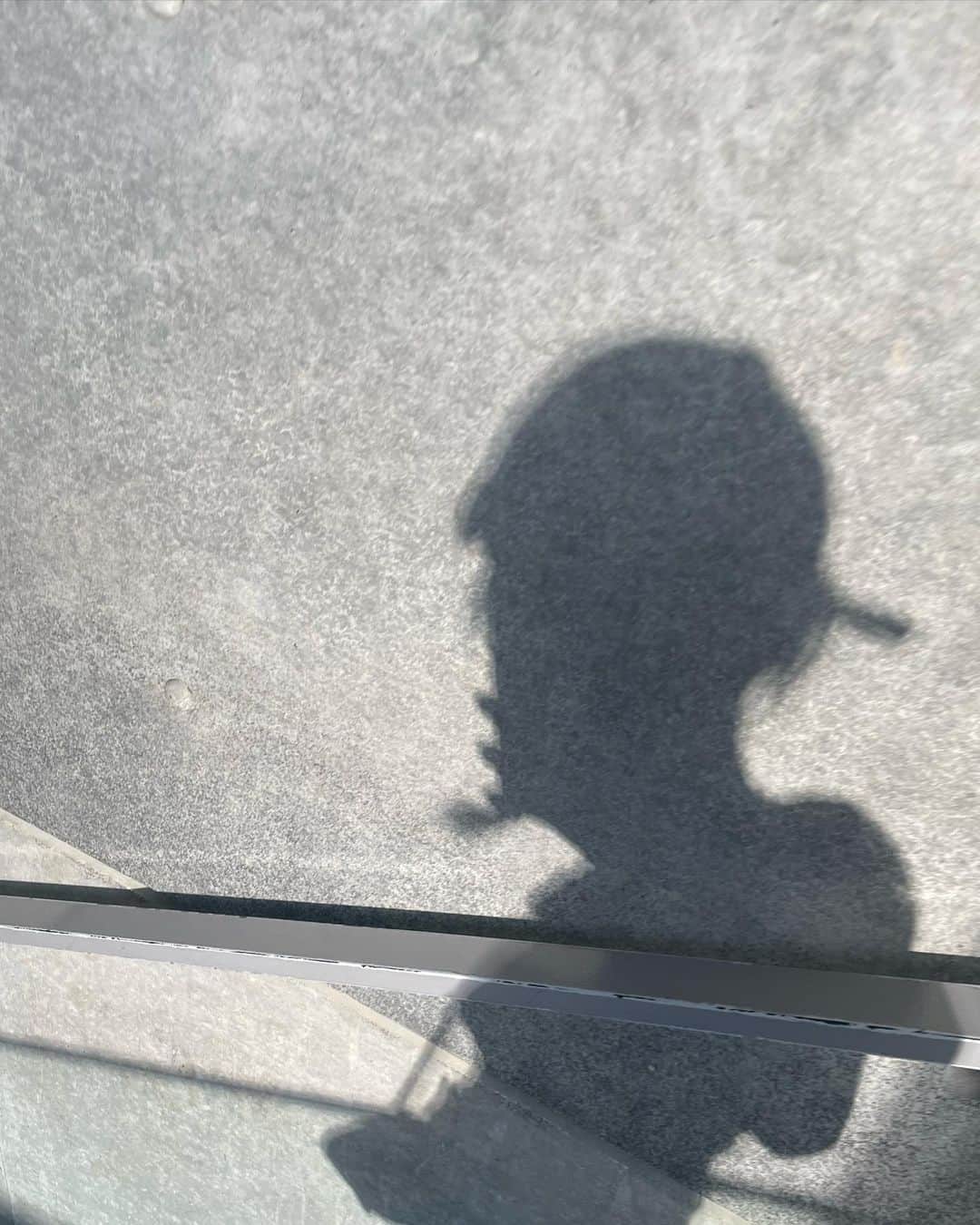 竹内アンナのインスタグラム：「ㅤㅤㅤㅤㅤㅤㅤㅤㅤㅤㅤㅤㅤ カセットプレーヤーを買ったり、江國香織さんの本で紹介してた地図の絵本を読んだり、コーヒーゼリーを食べたり、美術館に行ったりの記録。」