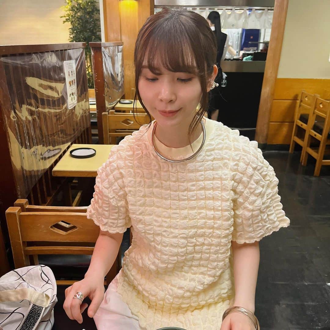 蒼山幸子のインスタグラム：「あんみつ食べたり 久しぶりにヨシカミのオムライス 食べたりしてしまった。 白い服だったので若干緊張しました。 すっかり夏だ。🏊‍♂️」