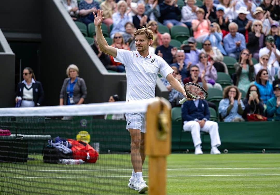 ダビド・ゴフィンさんのインスタグラム写真 - (ダビド・ゴフィンInstagram)「So happy to have honored my @wimbledon WC with a 1st round win 💪🏻🌱✅」7月4日 19時18分 - david__goffin