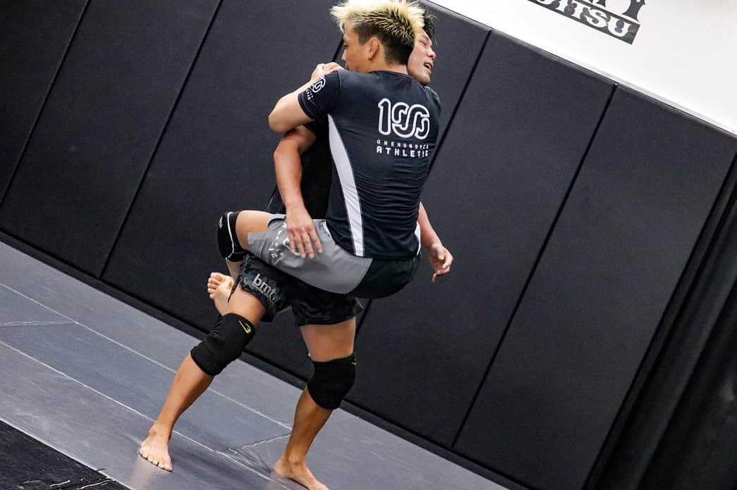 皇治さんのインスタグラム写真 - (皇治Instagram)「必死にコアラごっこ。  #２部練 #MMA #挑戦 #カルぺ三田 #TEAMONE」7月4日 19時57分 - 1_kouzi