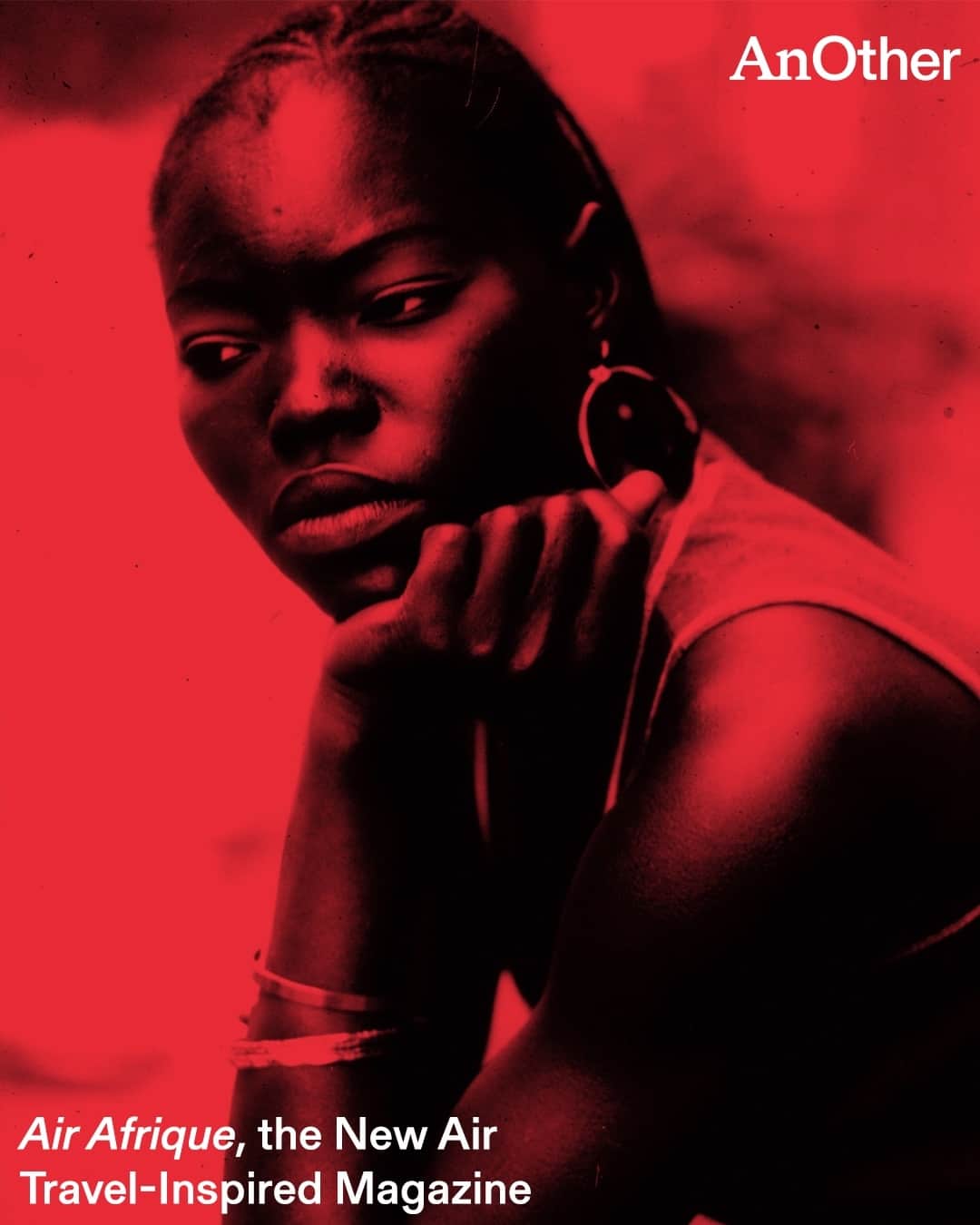 AnOther Magazineのインスタグラム：「Amid the Cold War era decolonisation of Africa in 1961, Air Afrique was established as an airline to unify pan-African identity and develop the economies of the 11 newly independent countries. Now, a young Paris-based creative collective has taken inspiration from the airline, taking on the name @airafrique_, to launch a magazine inspired by the philosophy and agenda of Balafon – the airline's in-flight magazine 🛫⁠ ⁠ “Air Afrique is born out of necessity to fill in a current void of an important critical and mainstream cultural media platform specialised in Afro-diasporic conversations in the French and French-speaking world,” Air Afrique editor-in-chief @derive_surlenil tells @jasebyjason. Read more about the brand new magazine, supported by #BottegaVeneta, at the link in bio 📲⁠ ⁠ 📸 Air Afrique. Courtesy of Bottega Veneta」