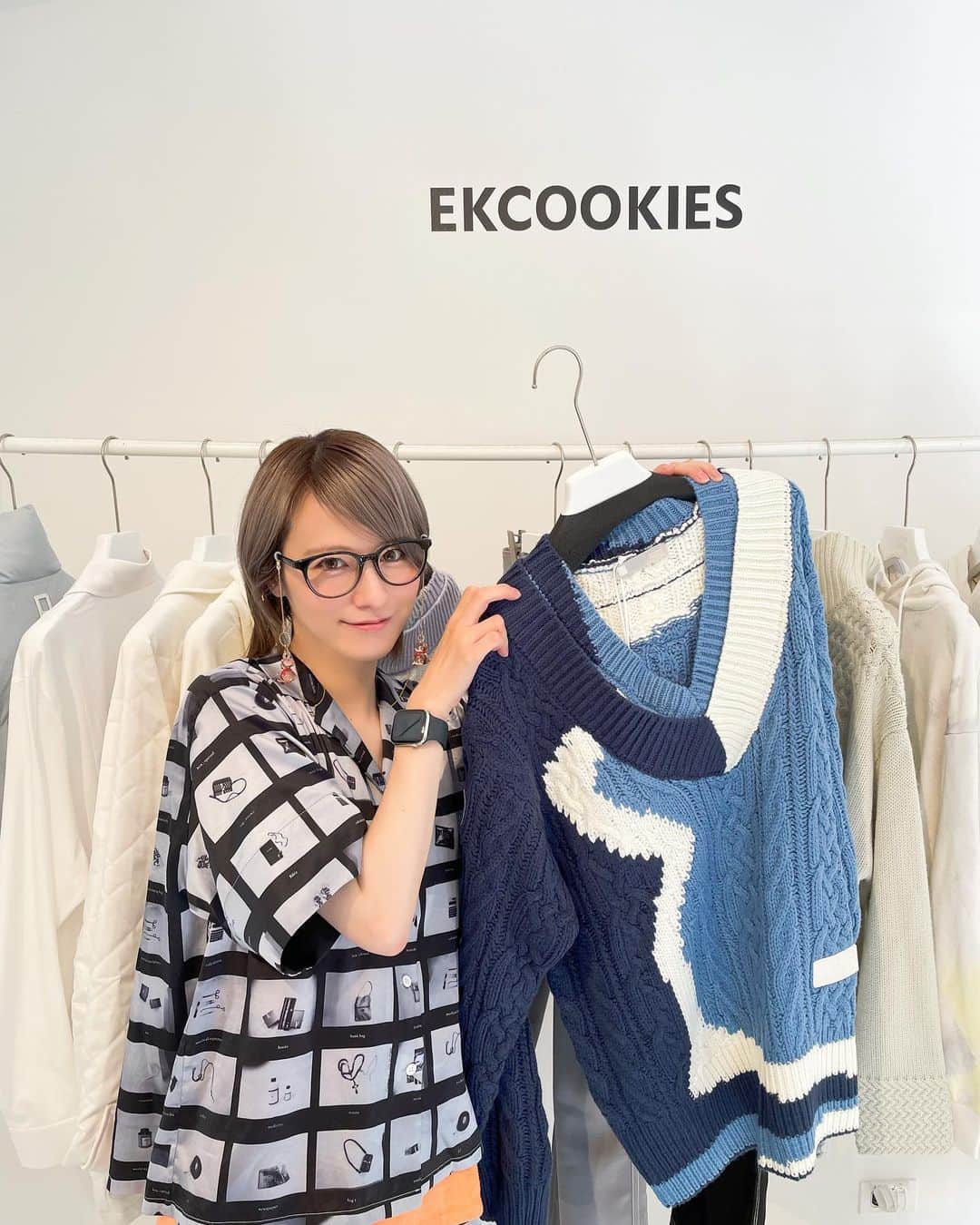 宮島咲良さんのインスタグラム写真 - (宮島咲良Instagram)「ㅤㅤㅤㅤㅤㅤㅤㅤㅤㅤㅤㅤㅤ #ekcookies さんと#limue さんの展示会にお邪魔した時の🦄 2枚目のお写真のシャツをお迎え✨ 絶妙な発色がものすごくキレイでお気に入り！ ㅤㅤㅤㅤㅤㅤㅤㅤㅤㅤㅤㅤㅤ ㅤㅤㅤㅤㅤㅤㅤㅤㅤㅤㅤㅤ#宮島咲良 #ミヤジマン #ぼっち戦隊ミヤジマン」7月4日 21時01分 - sakura_miyajiman
