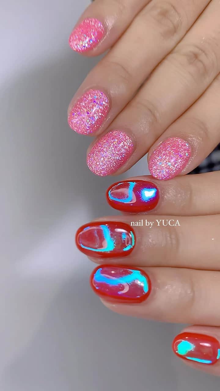 のインスタグラム：「URUURU🫧 glitter꙳✧˖°⌖꙳. ⁡ ⁡ ⁡ #うるうるネイル #nail #ネイル #オーロラネイル #グリッターネイル #glitternails #젤네일 #네일 #네일아트 #auroranails #tettynail #유카네일 #우루우루네일 #uruurunai l #美甲 #yucanail」