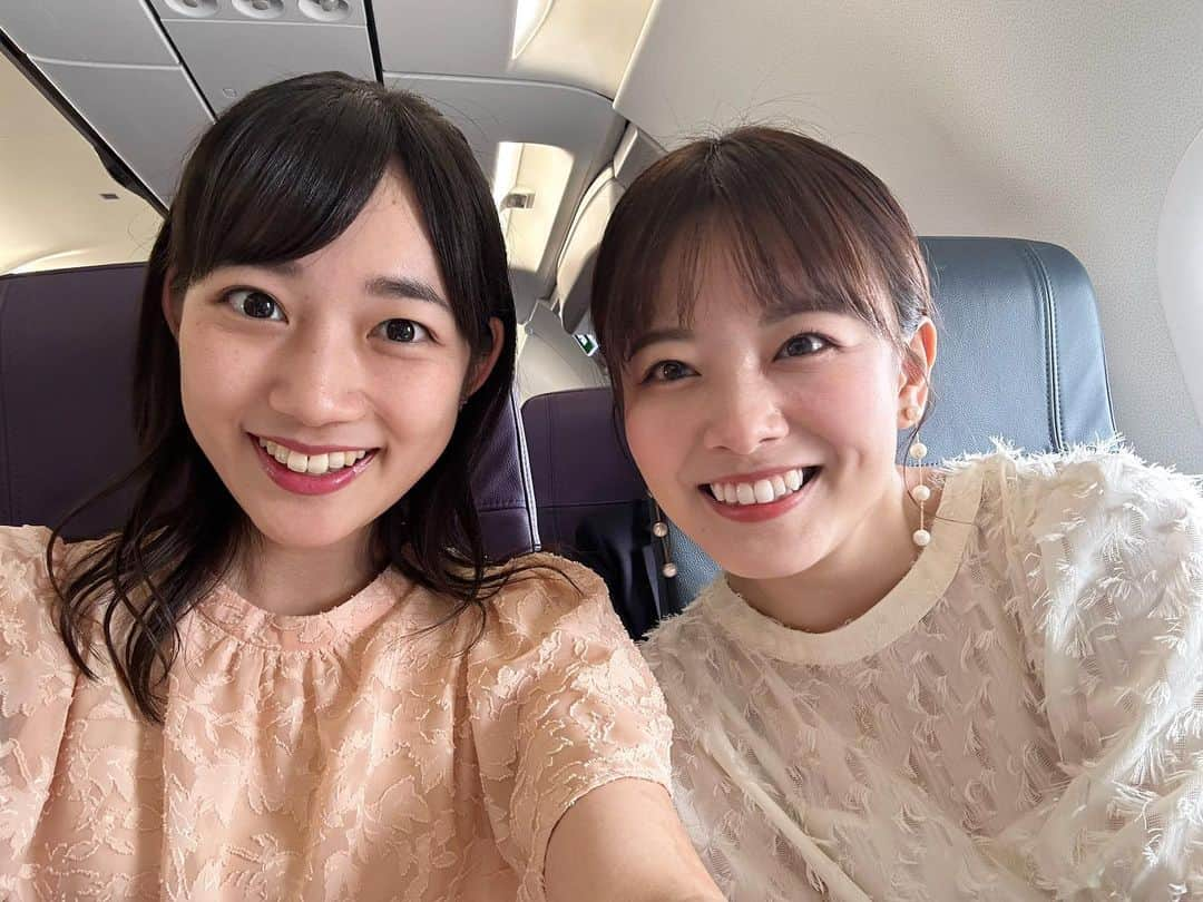 松本亜美さんのインスタグラム写真 - (松本亜美Instagram)「次の日曜日に放送される新潟一番サンデープラス🍀 特集はPeach に乗って韓国を旅した様子をお届けします✈️ 先日ワイドをお休みしていたのはこのロケのためでした！！  今回はリポーターで登場してくださっている芦川玲一さんとともに楽しみました🌼 2人とも初めての韓国だったのですが、グルメにコスメに観光に… 満喫しました✨  実は、一緒にロケをするのが初めてでした！終始、可愛らしい れいちゃんに癒される旅になりました☺️  韓国といえば！のお料理に感動しながら、お腹いっぱい味わいました😋 美味しい音を奏でている動画を添えているので、そちらもご覧ください🍖  どんな旅になったのでしょうか？ 7月9日(日)午前11時40分から放送の新潟一番サンデープラスをチェックしてください🍀  #teny #テレビ新潟  #新潟一番サンデープラス  #Peach #飛行機 #空の旅 #韓国旅行 #韓国  #女子旅 #初韓国  #クムテジ食堂 #お肉  #芦川玲一 #可愛い #癒し #初共演  #アナウンサー  #松本亜美」7月4日 21時13分 - ami_matsumoto_teny