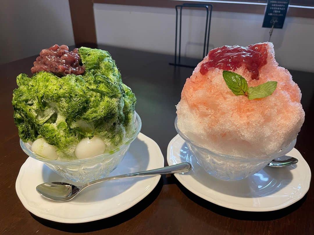 田中良子のインスタグラム：「夏ですねぇ #🍧 #かき氷 #japan #むか新 #mukashinplus #和泉市 #和泉市カフェ」