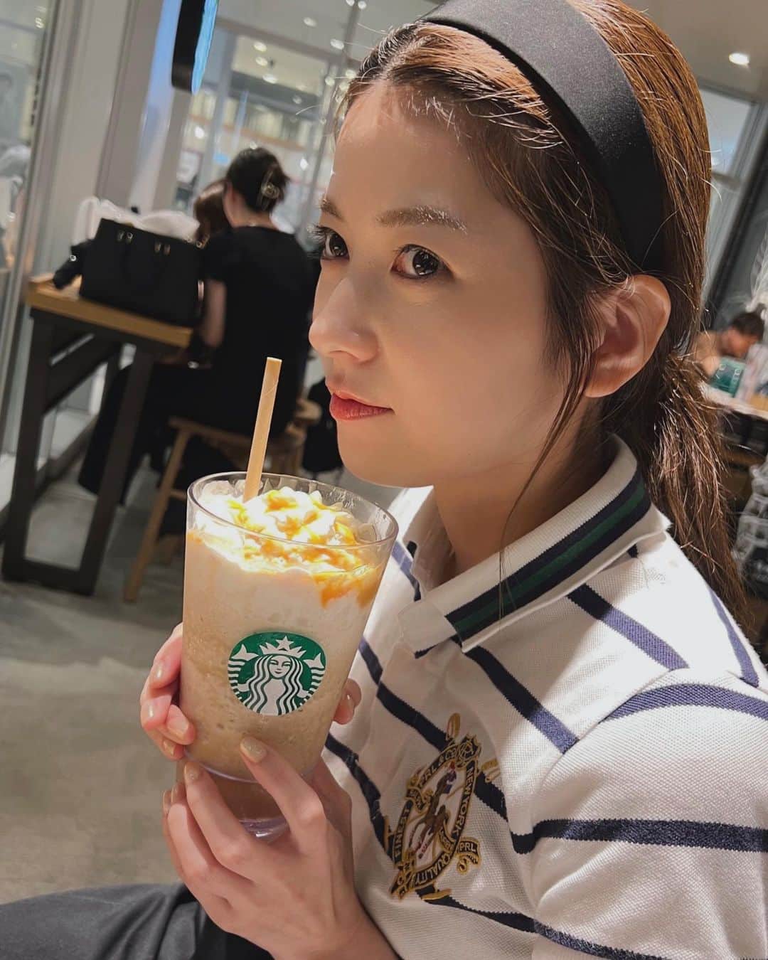 新保里歩のインスタグラム：「📷🤤🤎🥤🧊  今日も１日お疲れ様でした🌞🌛」