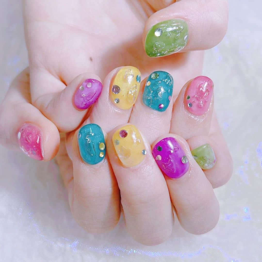 なかやまちえこさんのインスタグラム写真 - (なかやまちえこInstagram)「🫧🫧🫧⠀ ⠀ @kurebayashiii ちゃん⠀ ⠀ #nail #nails #nailart #ネイル #美甲 #ネイルアート  #japanesenailart #manucure #japanesenails #manicurist #gelnails #أظافر #네일아트 #미용  #เพ้นท์เล็บ #artedeuñas #เพ้นท์เล็บเจล #ジェルネイルデザイン #ネイルデザイン #nagelkunst #バブルネイル #泡ネイル #bubblenails ⠀ @aby_sharenail ⠀ @pregel.jp ⠀ @kimacat_betty」7月4日 22時48分 - chiekonakayama