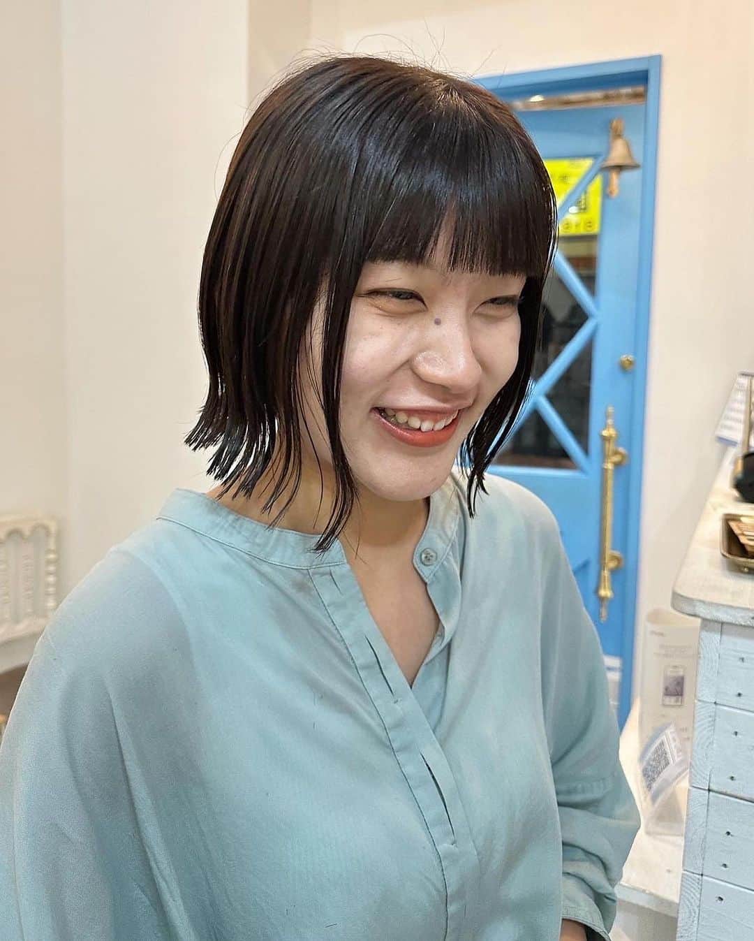 F. 梅田・中崎町エリアにある 美容室のインスタグラム：「.  外ハネボブは定番で安定にかわいい！」