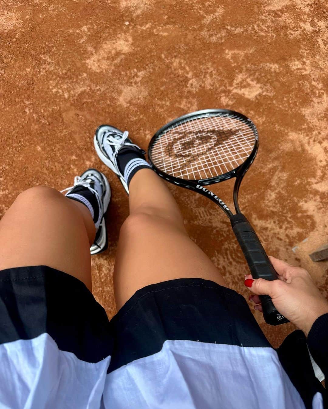KaThE ArOcAさんのインスタグラム写真 - (KaThE ArOcAInstagram)「Engomada… 🎾  Quien iba a pensar que me gustaría tanto este deporte!!   @solymar_sport   #tennis🎾 #selflove #sport #tennisplayer」7月5日 1時09分 - kathearoca