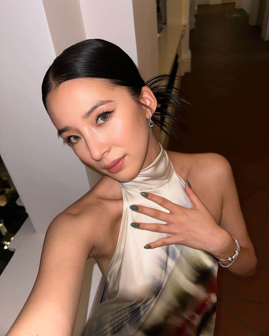 アイリーン・キムさんのインスタグラム写真 - (アイリーン・キムInstagram)「Skincare is sexy✨」7月5日 1時48分 - ireneisgood