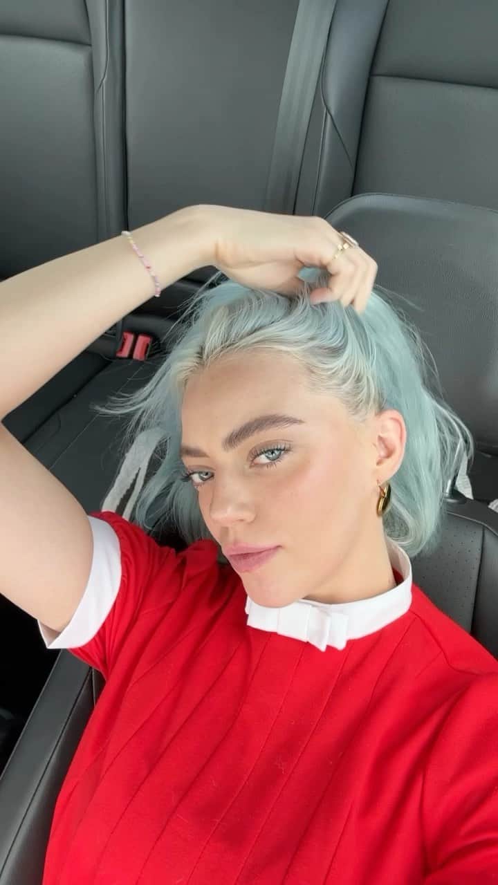 パイパー・アメリカ・スミスのインスタグラム：「Mrs America, bubble extraordinaire ✨♥️」
