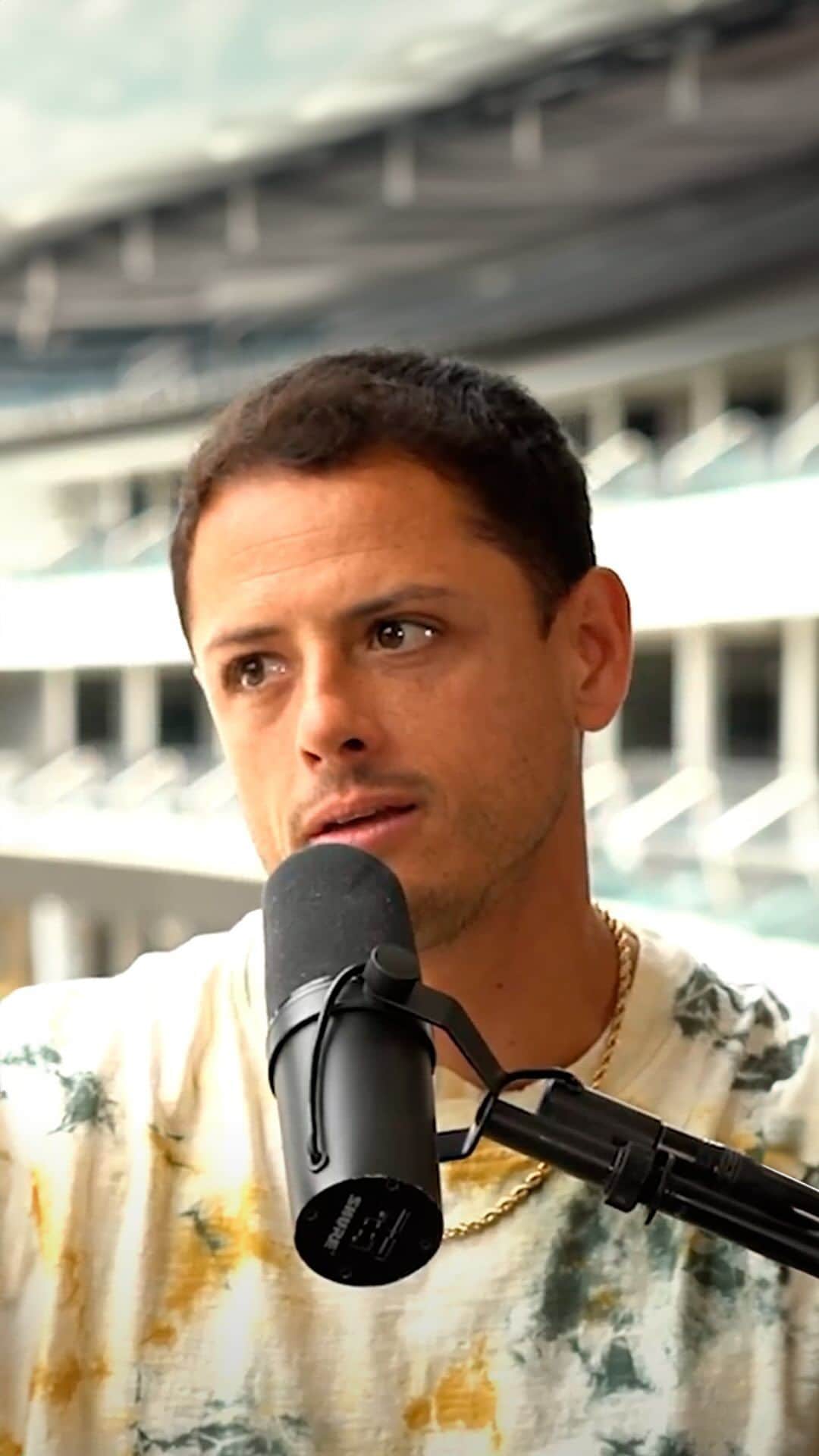 ハビエル・エルナンデス・バルカサールのインスタグラム：「Lo que te da miedo casi siempre es una oportunidad disfrazada.」